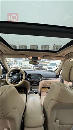 جيب جراند شيروكي